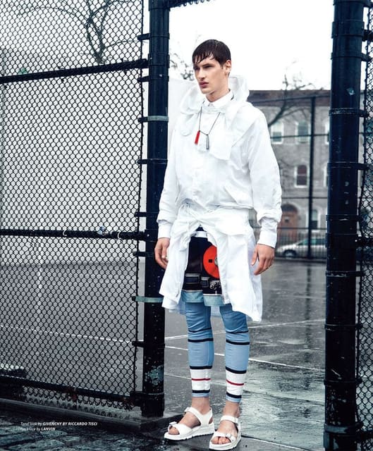 PLAYING THE FIELD — Essential Homme