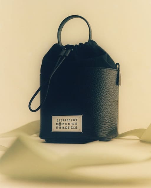 Gift Guide — Saks OFF FIFTH