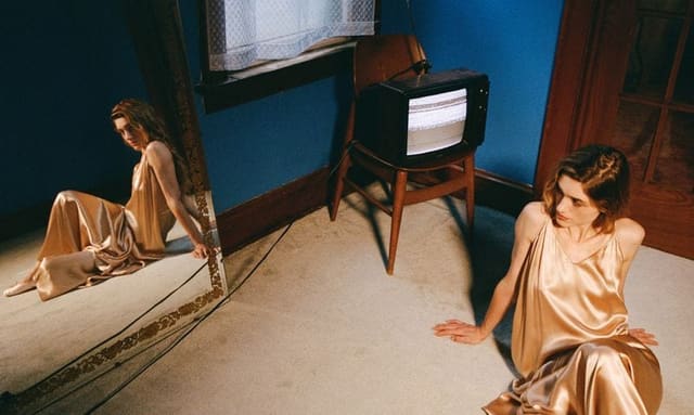 Natalia Dyer - HERO Winter Annual 2025 — HERO Magazine