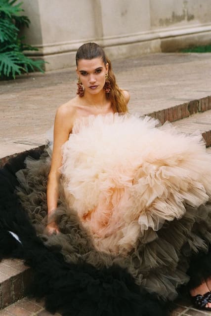 Whimsical Walk in the Park — Glamour Bulgaria