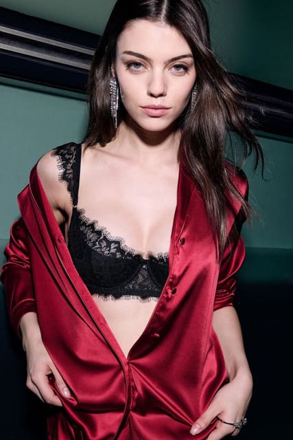 Intimissimi Holiday Campaign 2025 by Alessio Spanu — Intimissimi