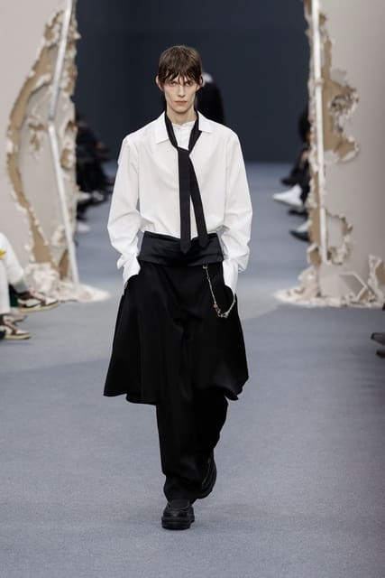 Sacai F/W 26 Men's & Women's Pre-Fall 2026 Show — Sacai