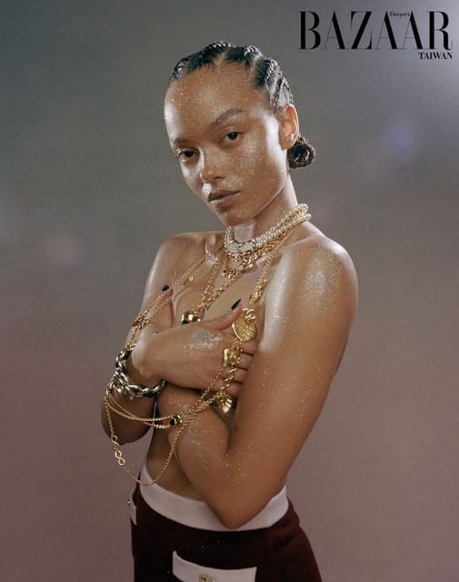 Whitney Peak — Harper's Bazaar Taiwan