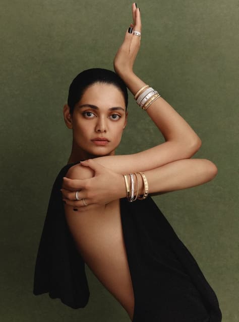 Model Behaviour Coverstory — Harper's Bazaar Australia