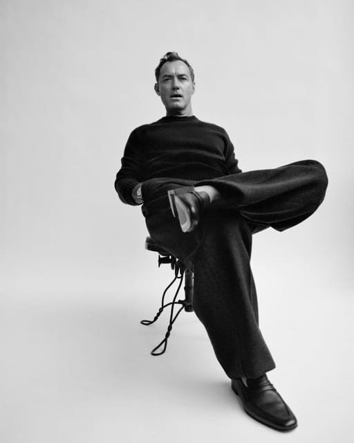 Jude Law — Document Journal