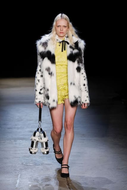 Aknvas F/W 26 Show — Aknvas
