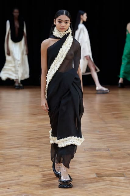 Raw Mango F/W 26 Show