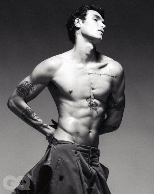 Between Skin and Structure — GQ Turkey