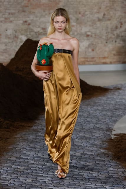 Moschino F/W 26 Show — Moschino