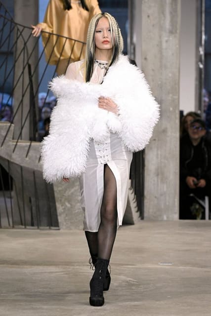 Weinsanto F/W 26 Show — Weinsanto
