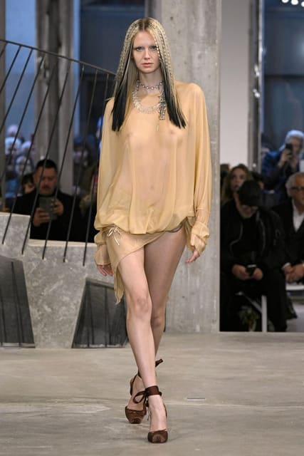 Weinsanto F/W 26 Show — Weinsanto