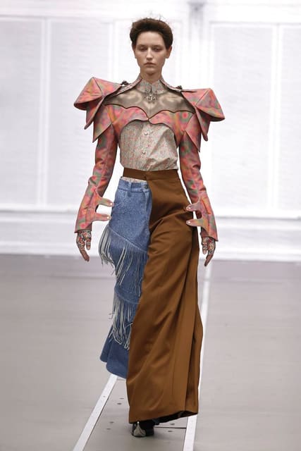 Anrealage F/W 26 Show — Anrealage