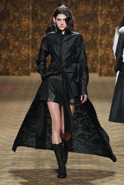 Shiatzy Chen F/W 26 Show — Shiatzy Chen