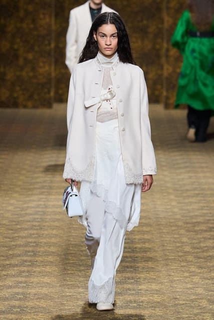 Shiatzy Chen F/W 26 Show — Shiatzy Chen