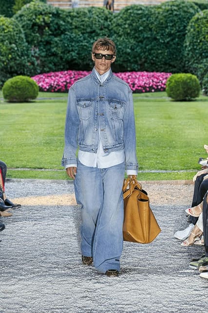 Rhude S/S 25 Men's Show Lake Como — Rhude