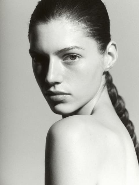 Yeva Savinykh