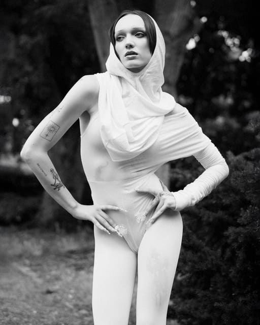 The Dolls — 10 Magazine Deutsch