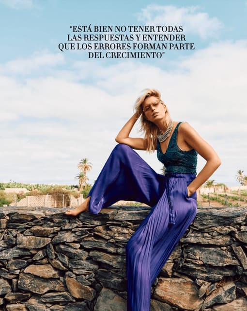 Karolina — Harper's Bazaar España