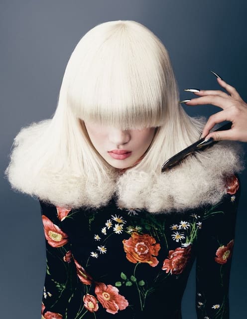 HAAR AM LIMIT — Tush Magazine