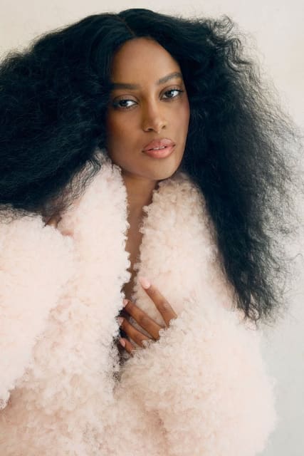 Ciara Miller Will Let the Universe Handle It — Glamour Magazine U.S.