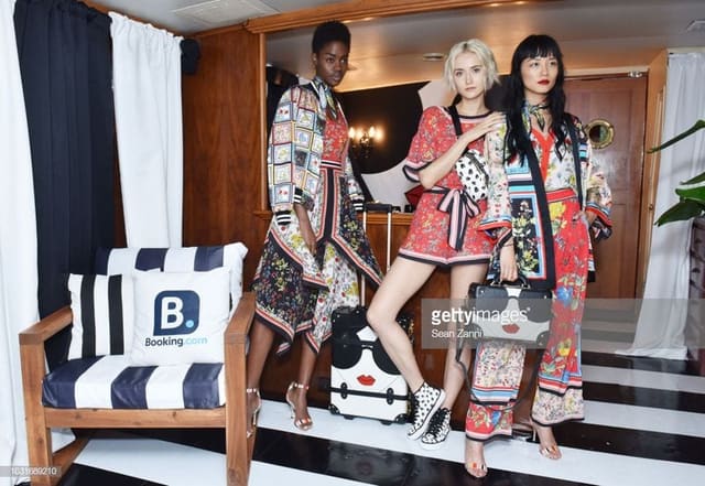 Alice + Olivia S/S 19 Presentation — Alice + Olivia