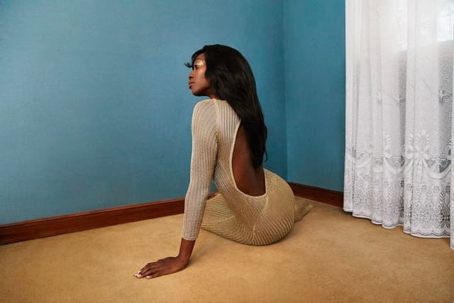 EMMANUELLE KOFFI — Glamour Spain