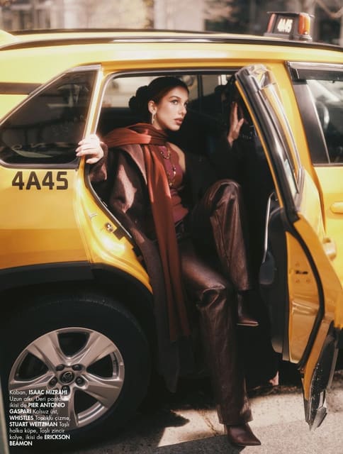 Selin Gecit in New York City — Elle Türkiye