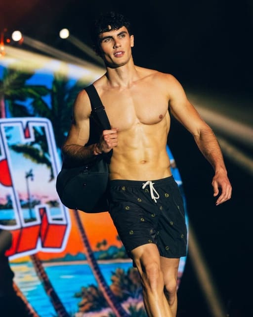Intimissimi Uomo: Spring Summer INTIMI -... — NSS