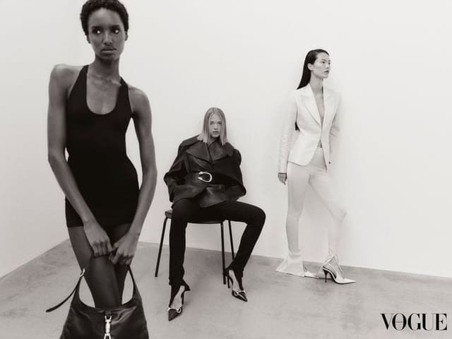 Gallery Girls — Vogue Hong Kong