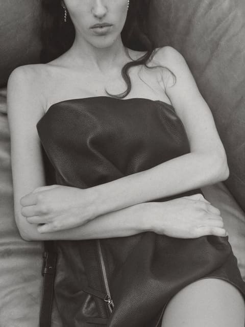 Form by Katherina Orakova — One Magazine