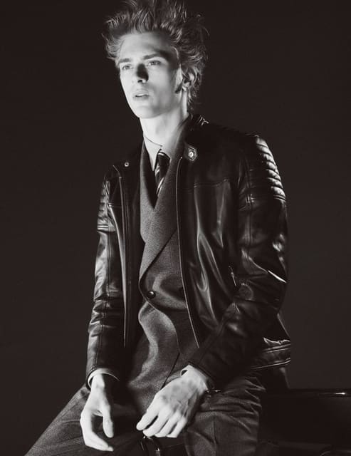 Unione Di Elementi. Formale E Pelle, Sen... — Style Magazine Italy