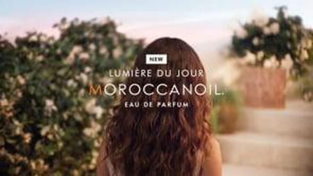 Moroccan Oil - Lumiere Du Jour starring ...