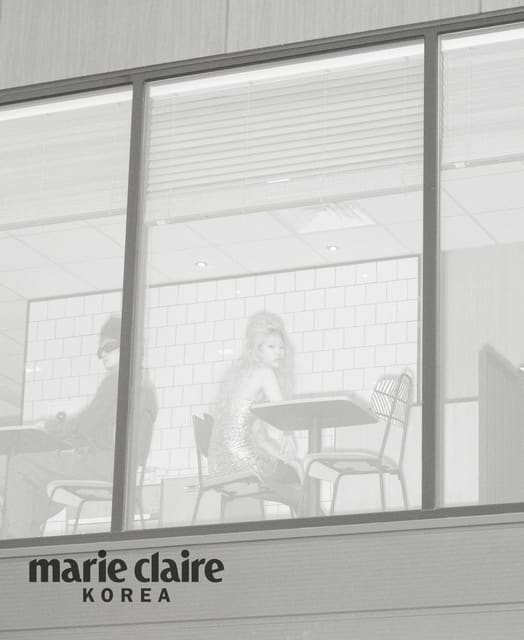 행복의 나라에서 맛본 하이패션 — Marie Claire Korea