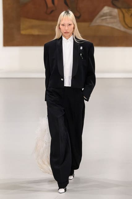 Chanel Métiers d'art 2026 Reprise Show S... — Chanel