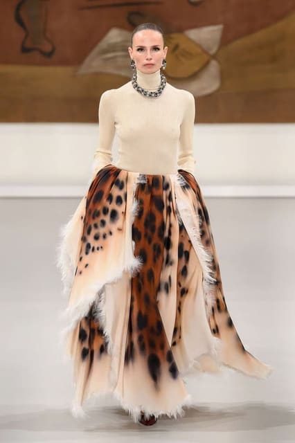 Chanel Métiers d'art 2026 Reprise Show S... — Chanel
