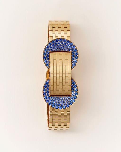 MOMENT IN TIME by Rachelle Simoneau — Vogue Australia