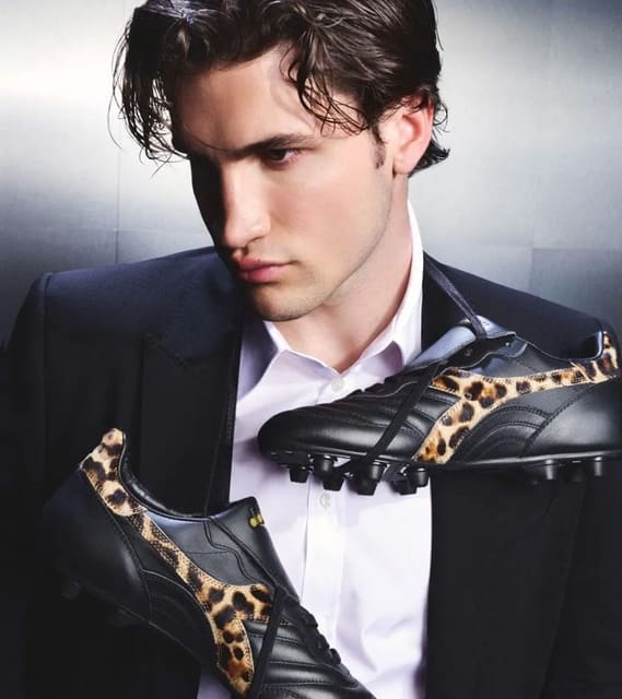 Max Knott — 9