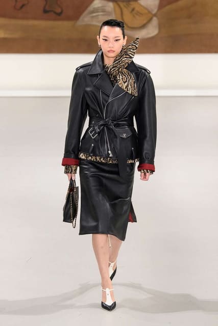 Chanel Métiers d'art 2026 Reprise Show S... — Chanel