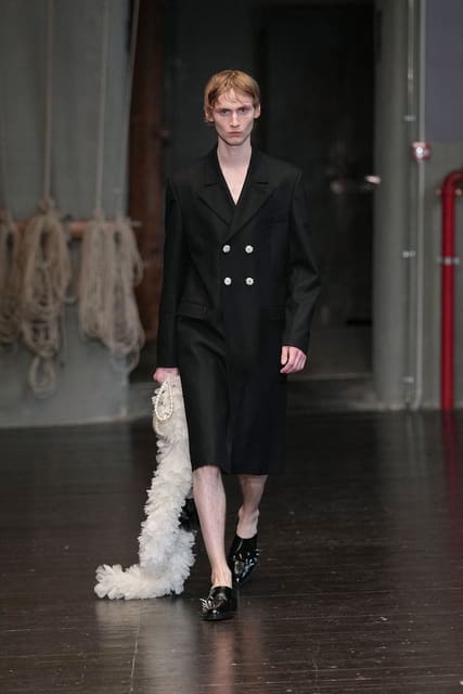 Simone Rocha S/S 27 Men's Show Florence — Simone Rocha