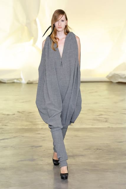 Linda Novotna — 3
