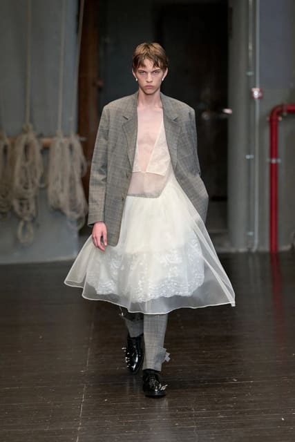 Simone Rocha S/S 27 Men's Show Florence — Simone Rocha