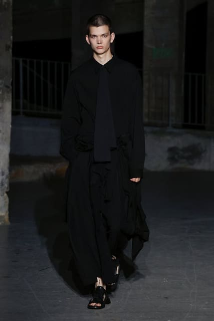 Songzio S/S 27 Show — Songzio