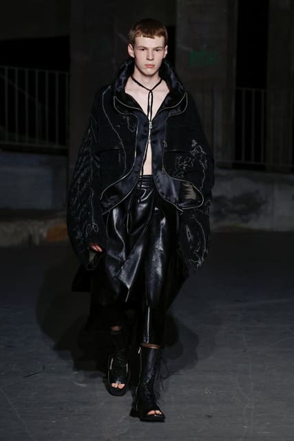 Songzio S/S 27 Show — Songzio
