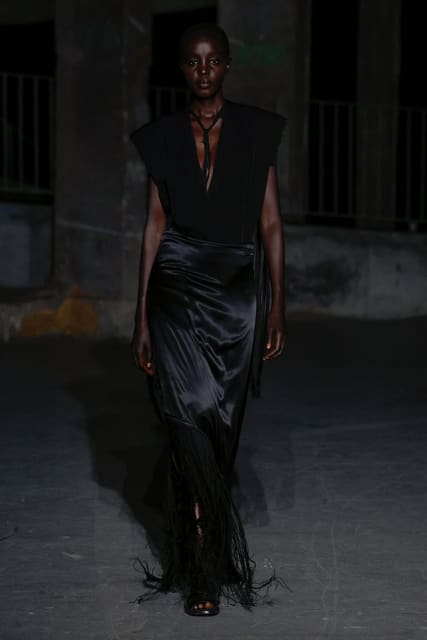 Songzio S/S 27 Show — Songzio