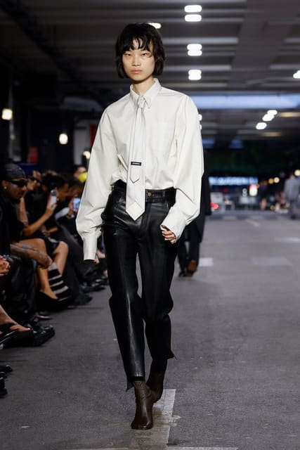 Vetements S/S 27 Show — Vetements