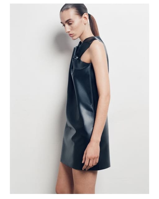 Fashion as a Structural Performance