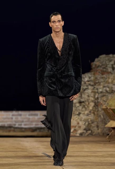 Dolce & Gabbana Alta Sartoria 2026 Show ... — Dolce & Gabbana