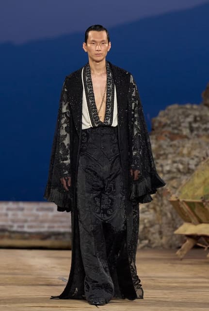 Dolce & Gabbana Alta Sartoria 2026 Show ... — Dolce & Gabbana