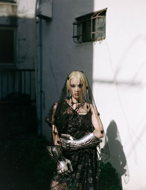 ARMORE by Elena Kasnatschejew, Tiana Lenz — PAP Magazine