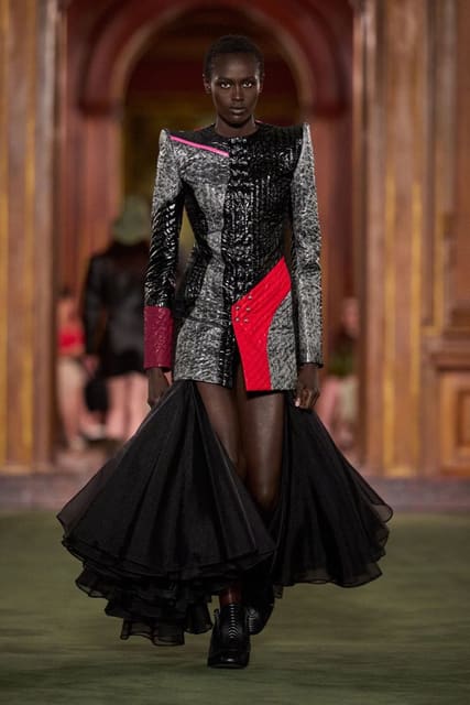 Louis Vuitton Resort 2027 Show New York — Louis Vuitton